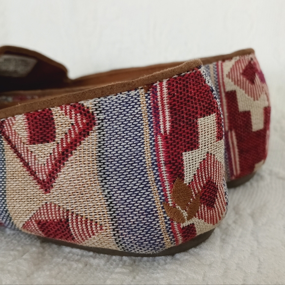 Reef Western Slip-On Loafers Red Cream Blue Tribal Weave Flats Boho Cute Casual - Picture 8 of 11